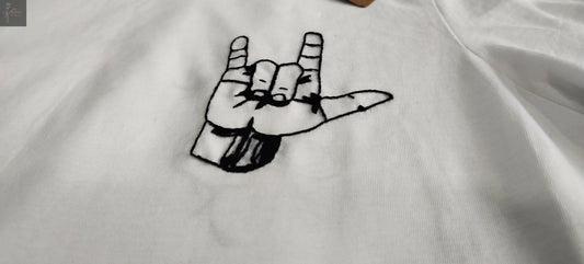Rock-on hand-embroidery T-shirt | Large size T-shirt | Unisex T-shirt | Casual wear | Multi-seasonal wear | Comfortable Elsa